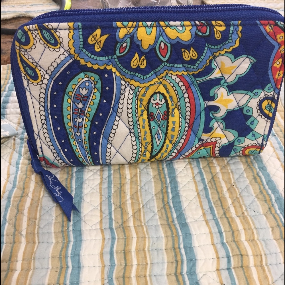 Vera Bradley wallet NWOT